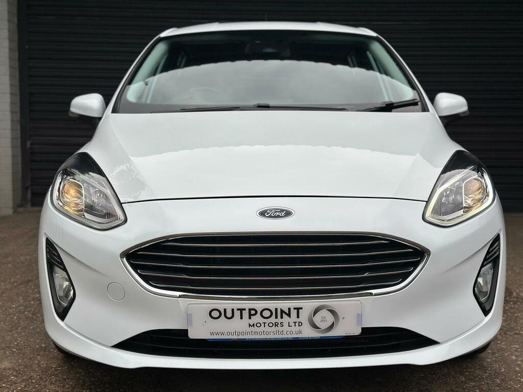 Ford Fiesta Hatchback 1.1 Ti-vct Zetec Euro 6 Ss 2018 FA18WOY White #2