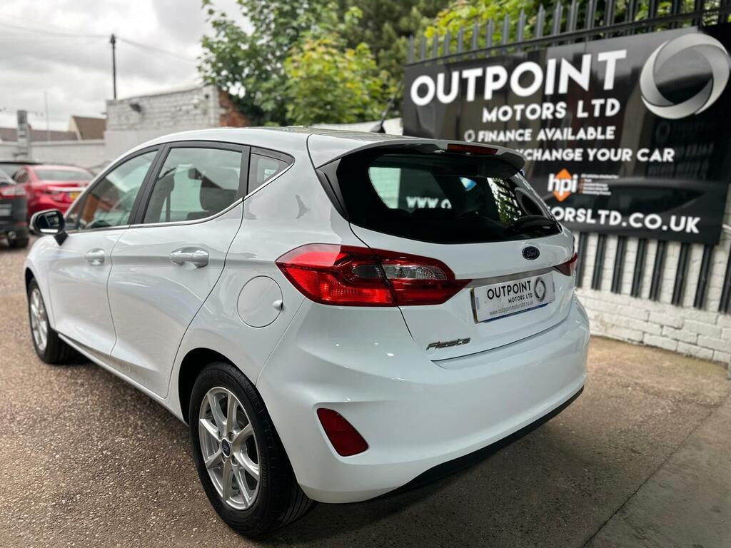 Ford Fiesta Hatchback 1.1 Ti-vct Zetec Euro 6 Ss 2018 FA18WOY White #4