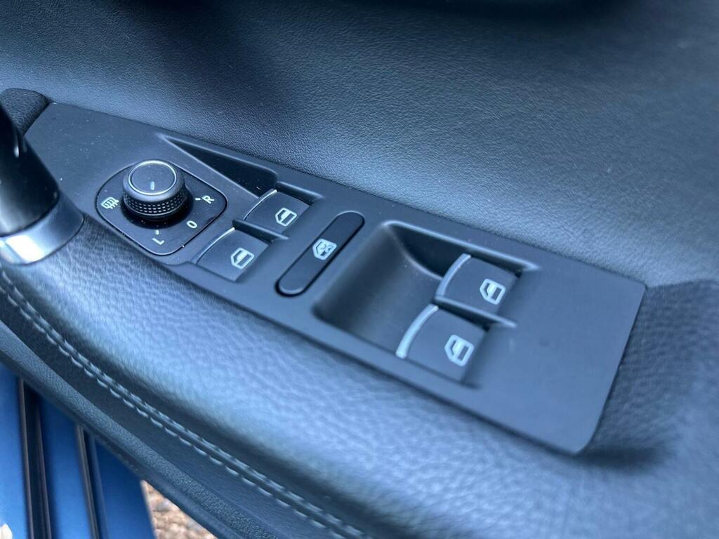 Volkswagen CC 2.0 Gt Tdi Bluemotion Technology Dsg 148 Bhp Black #33