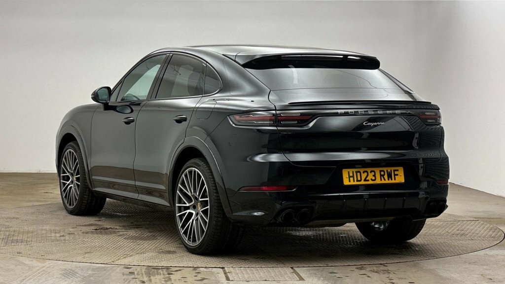 Porsche Cayenne 3L Platinum Edition Black #2