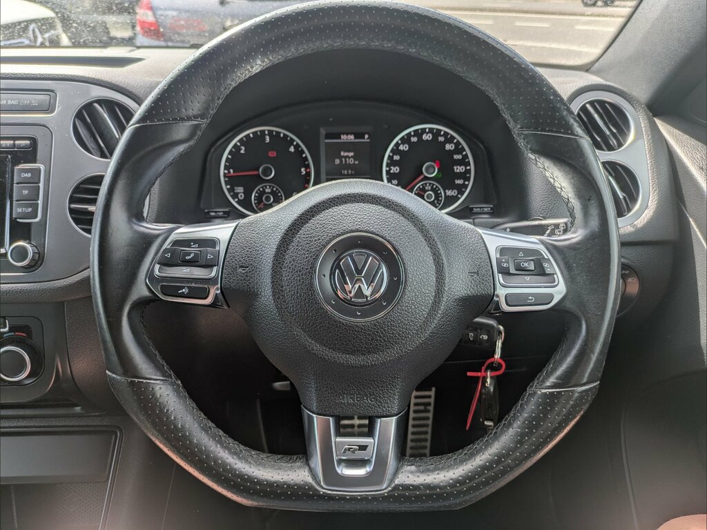 Volkswagen Tiguan R Line 2.0Tdi Bmt 4Motion White #10