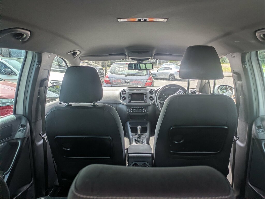 Volkswagen Tiguan R Line 2.0Tdi Bmt 4Motion White #23