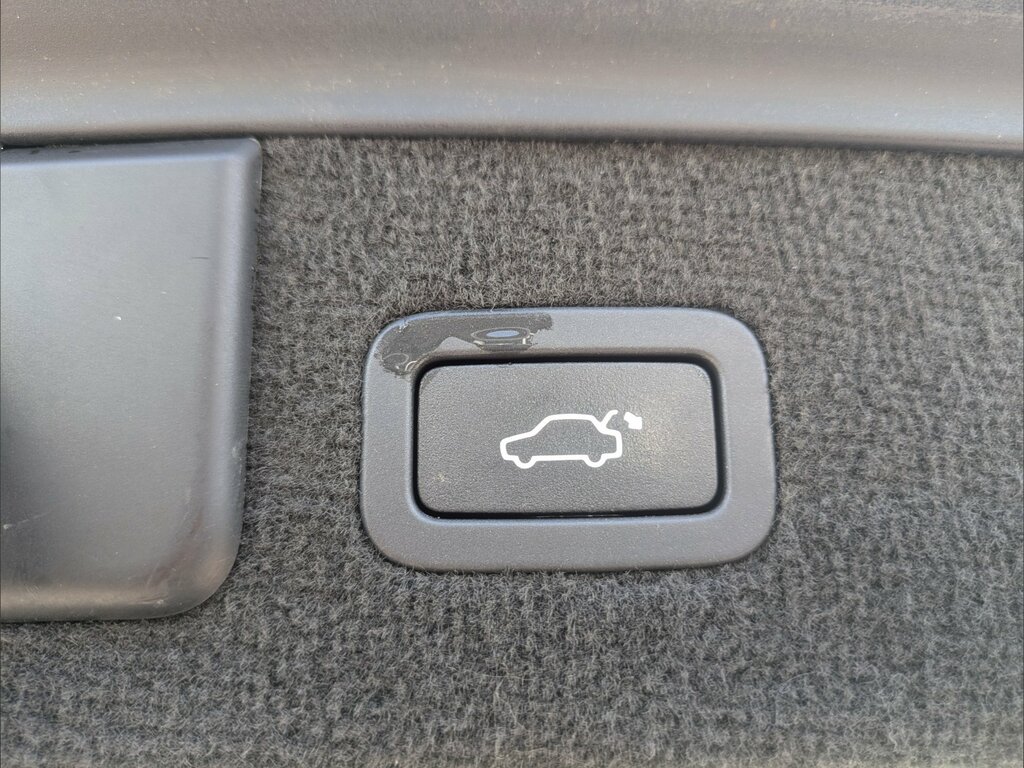 Jaguar XF 3L Portfolio Silver #23