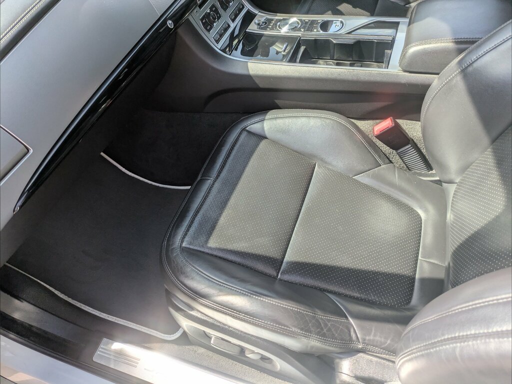 Jaguar XF 3L Portfolio Silver #25