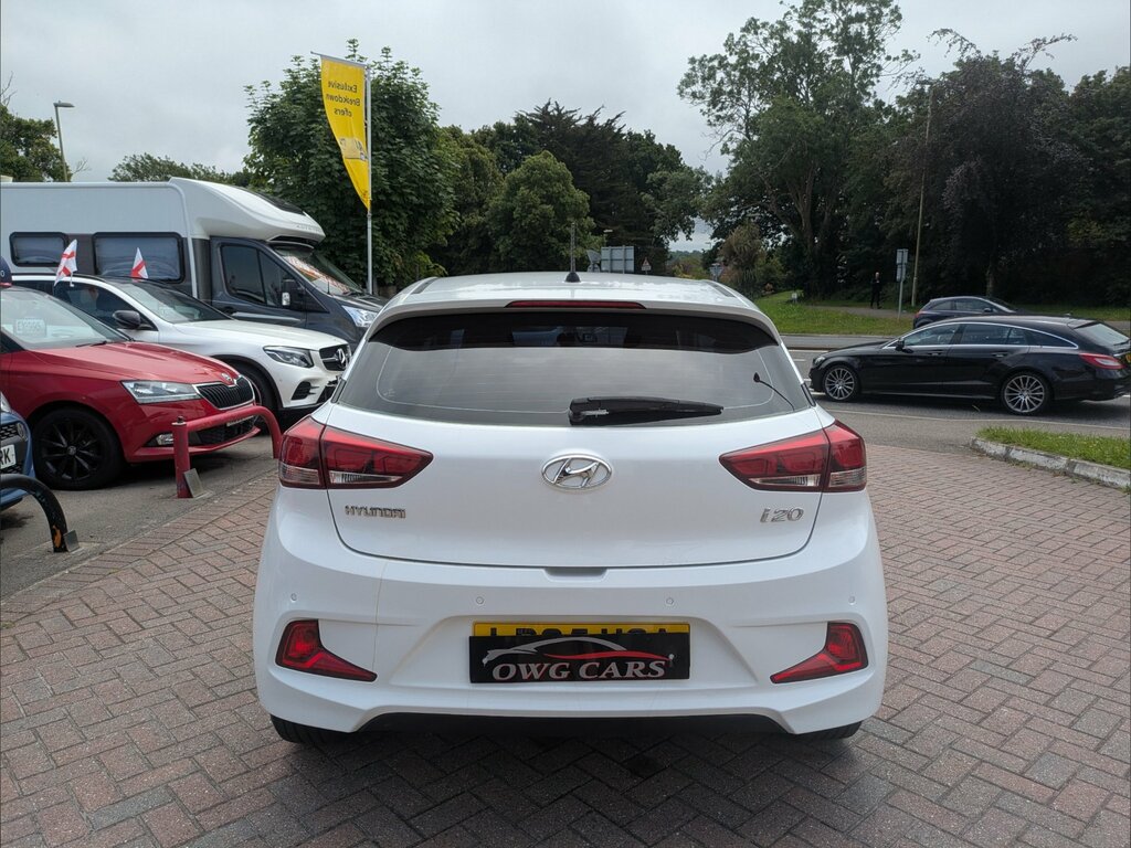 Hyundai I20 1.2 Se Coupe Euro 6 84 Ps White #6