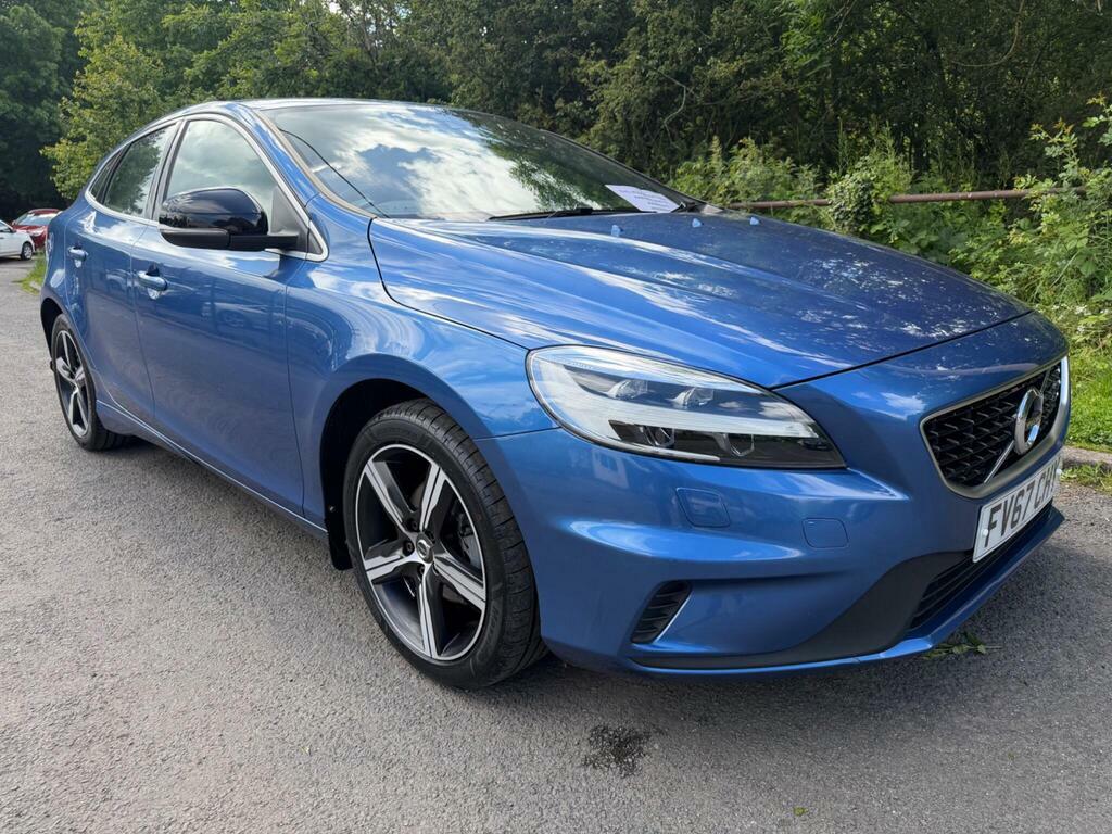 2017 Volvo V40