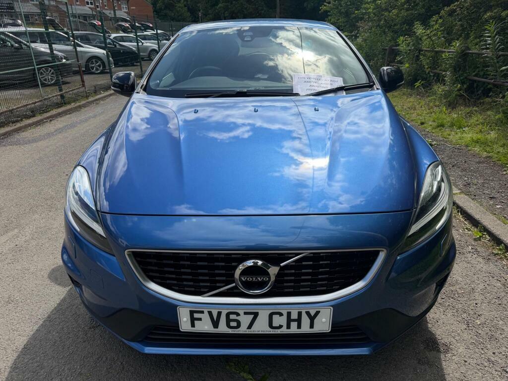 Volvo V40 2.0 D2 R-design Euro 6 S S FV67CHY Blue #4