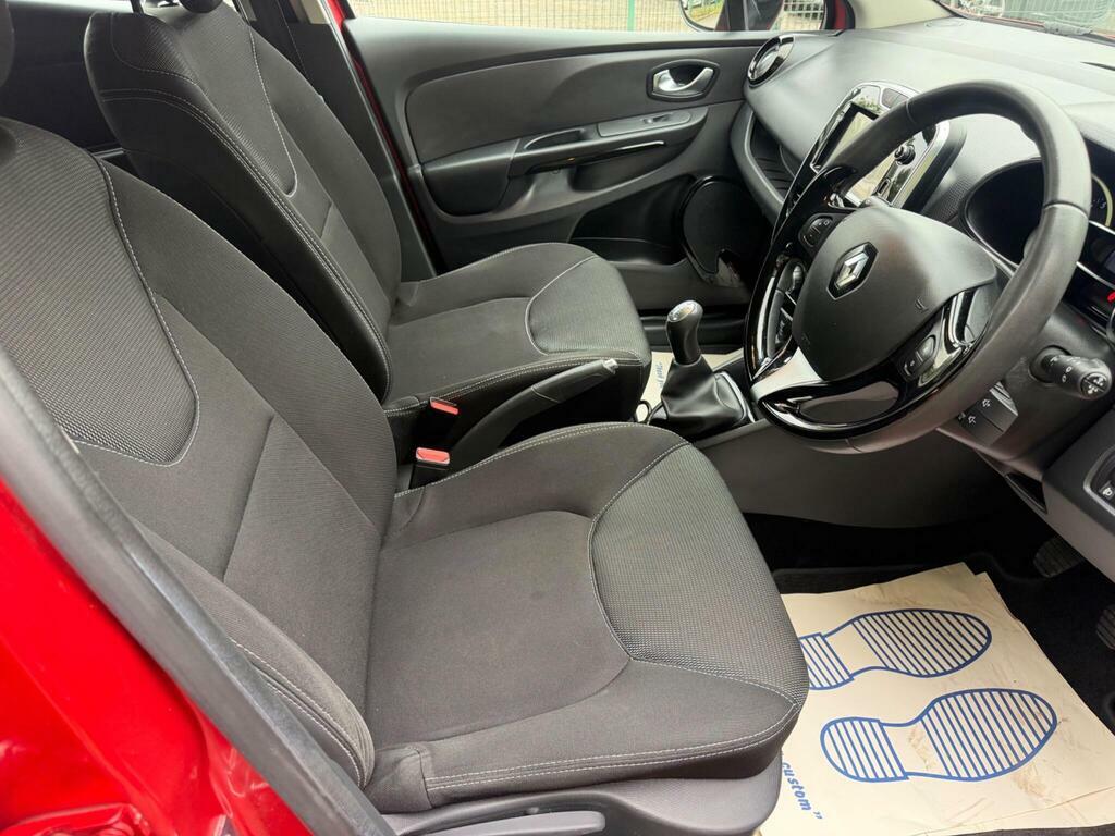 Renault Clio Hatchback Black #15