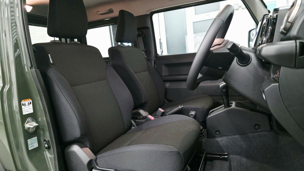 Suzuki Jimny Sierra 1.5 #5