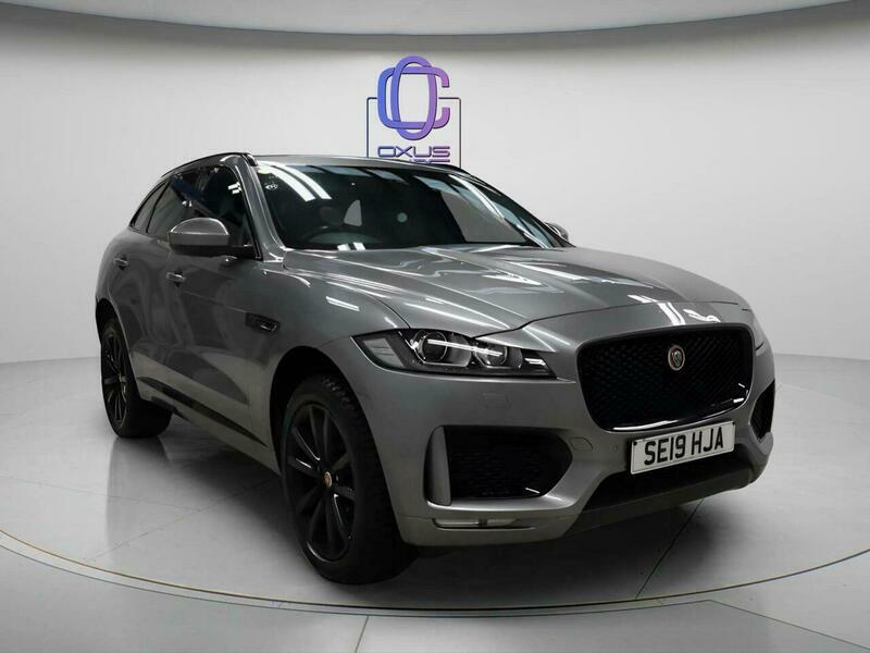 Jaguar F-Pace 2.0 D180 Chequered Flag Grey