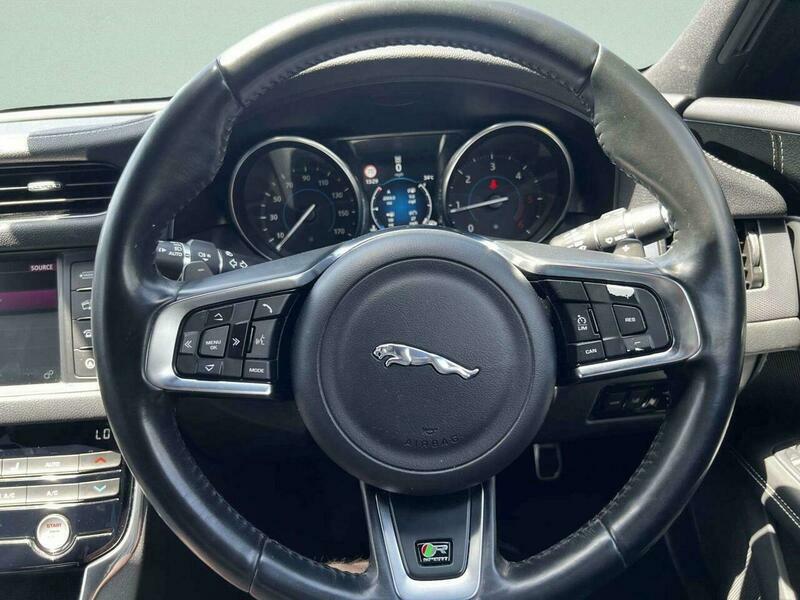 Jaguar XF 2.0D Prestige #19