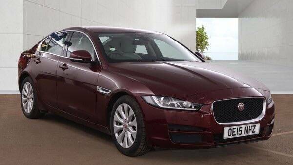 Jaguar XE 2.0D Portfolio Euro 6 Ss Red