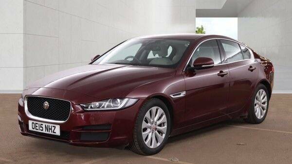 Jaguar XE 2.0D Portfolio Euro 6 Ss Red #2