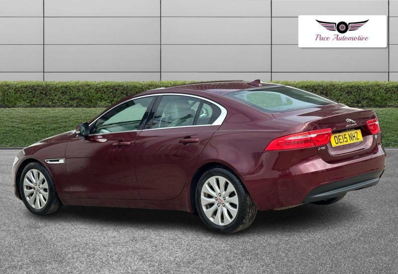 Jaguar XE 2.0D Portfolio Euro 6 Ss Red #5