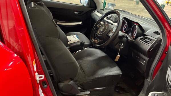 Suzuki Swift Swift Sz-t Dualjet Shvs White #11