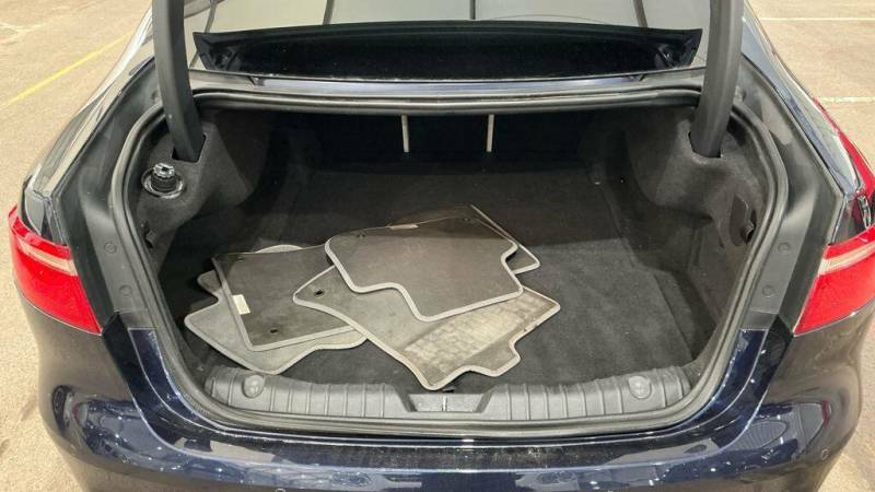 Jaguar XF 2.2 D Portfolio 200 Bhp Black #9