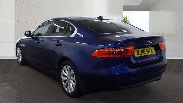 Jaguar XE 2.0D Prestige Euro 6 Ss Blue #4