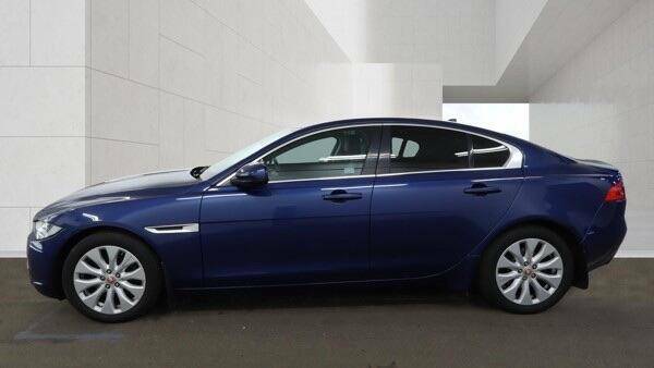 Jaguar XE 2.0D Prestige Euro 6 Ss Blue #6
