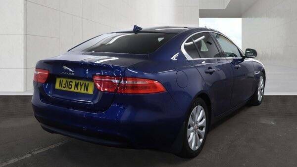 Jaguar XE 2.0D Prestige Euro 6 Ss Blue #3