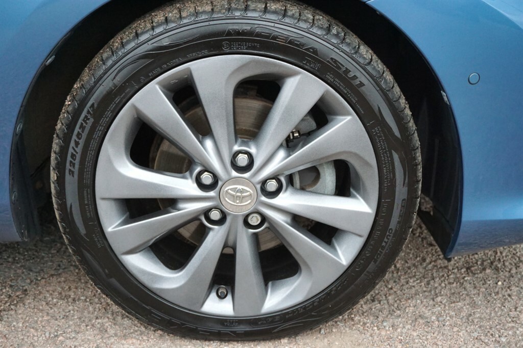 Toyota Auris Vvt-i Icon Tech Silver #11