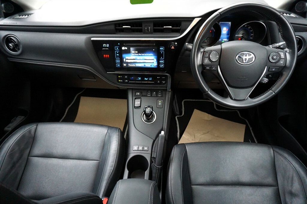 Toyota Auris Vvt-i Excel, Self Charging Hybrid. #5