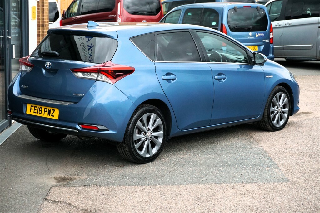 Toyota Auris Vvt-i Icon Tech Silver #14