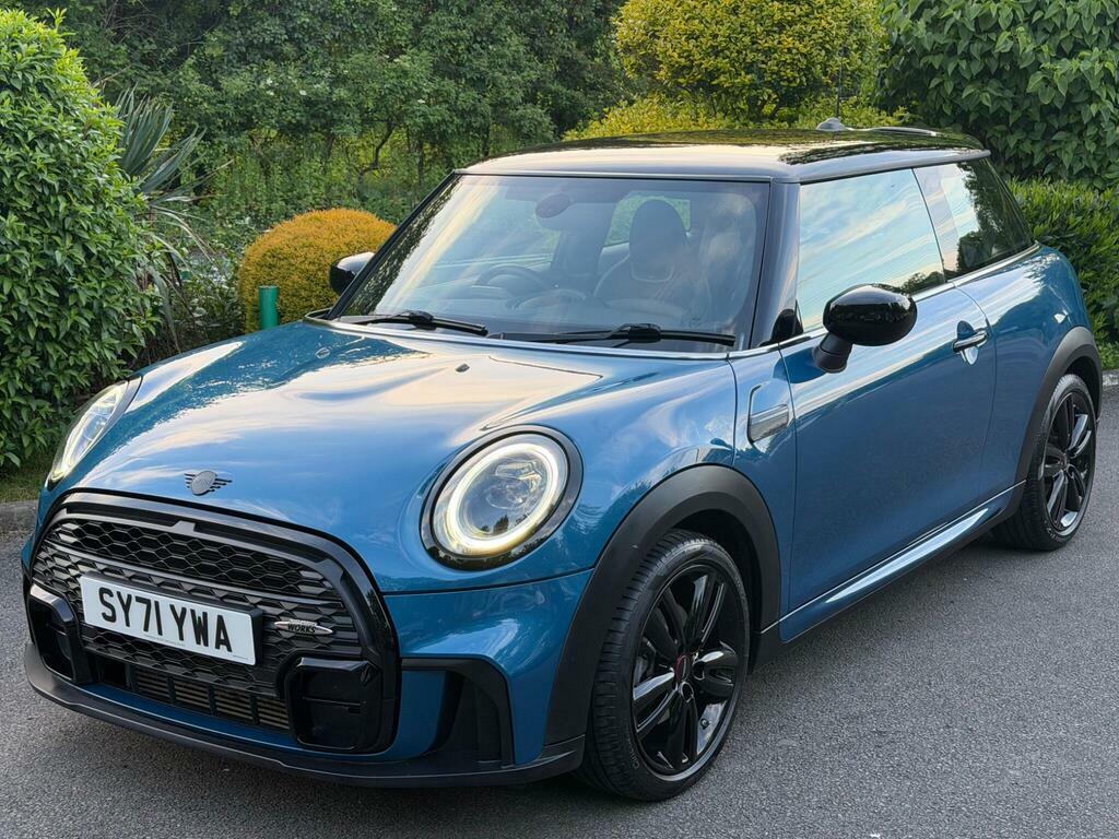 Mini Hatch 1.5 Cooper Sport Hatchback Blue