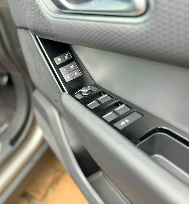 Land Rover Range Rover Velar 2.0 D240 R-dynamic Hse #39