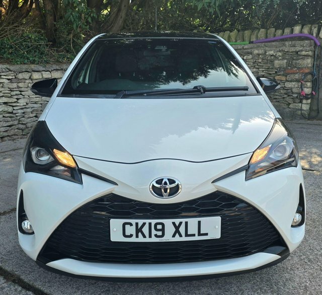 Toyota Yaris 2019 1.5 Vvt-h Gr Sport E-cvt Euro 6 Ss White #2