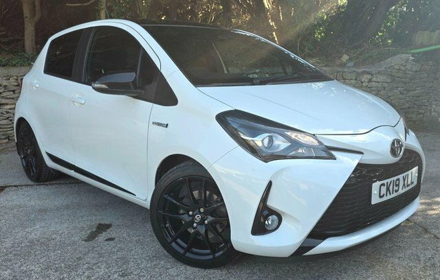 Toyota Yaris 2019 1.5 Vvt-h Gr Sport E-cvt Euro 6 Ss White