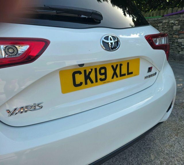 Toyota Yaris 2019 1.5 Vvt-h Gr Sport E-cvt Euro 6 Ss White #5