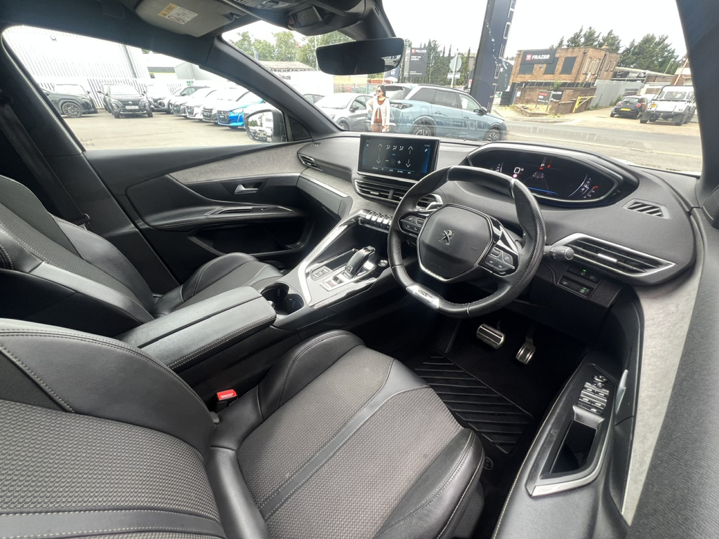 Peugeot 3008 1.2 Puretech Gt Eat8 EX22XZZ White #5