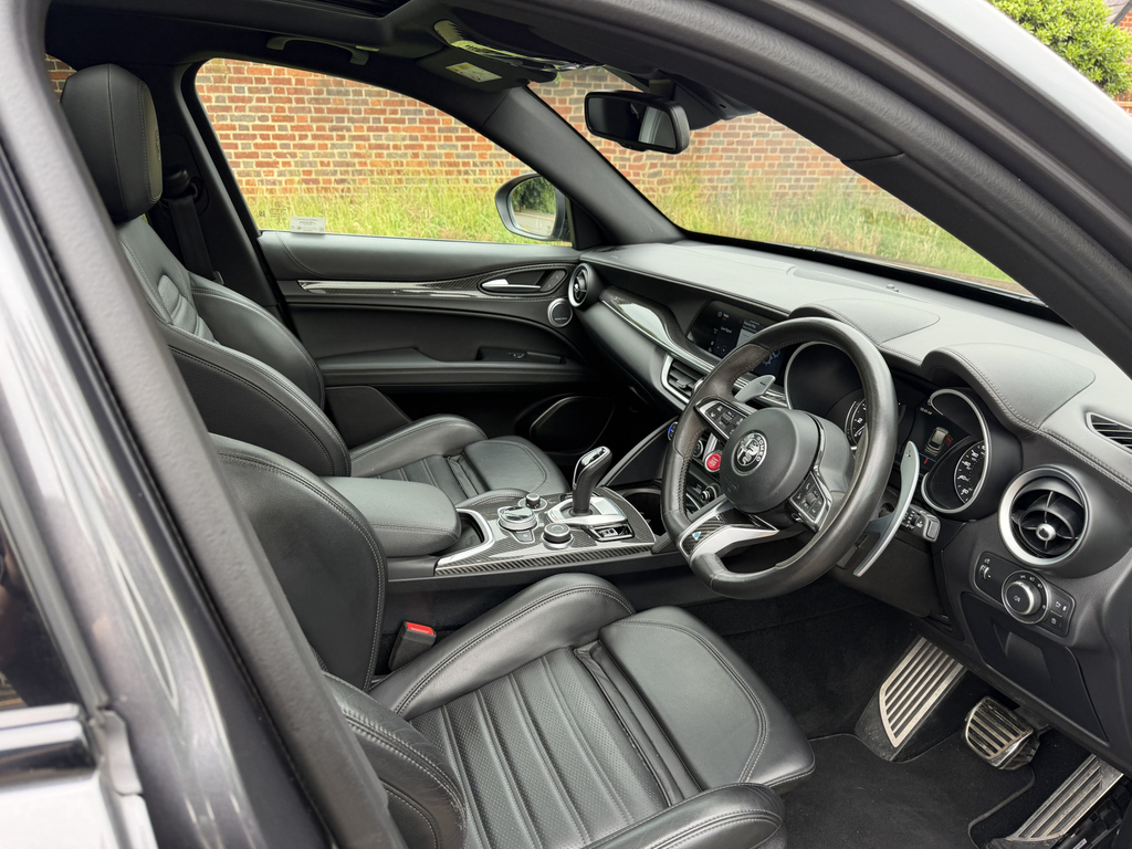 Alfa Romeo Stelvio Stelvio Veloce Td Awd Black #18