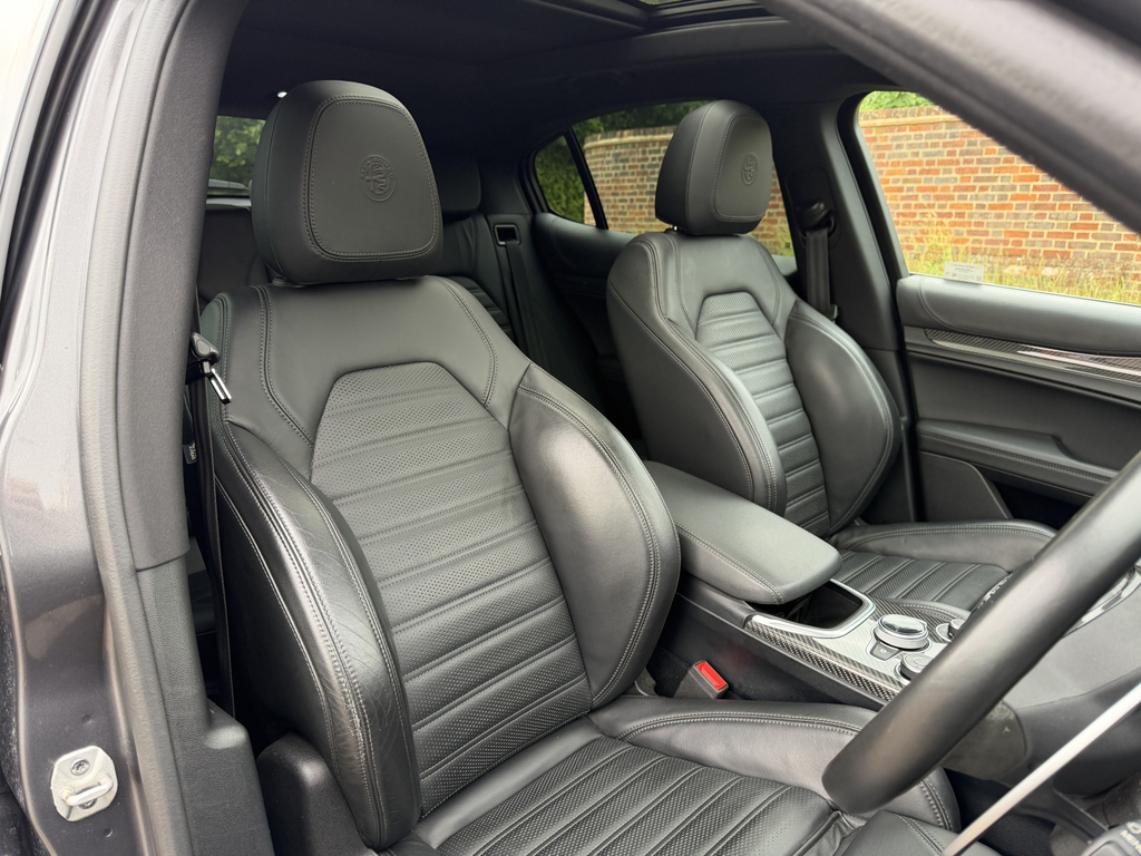 Alfa Romeo Stelvio Stelvio Veloce Td Awd Black #19
