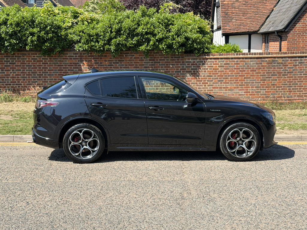 Alfa Romeo Stelvio 2.0 Turbo 280 Veloce Awd Black #2