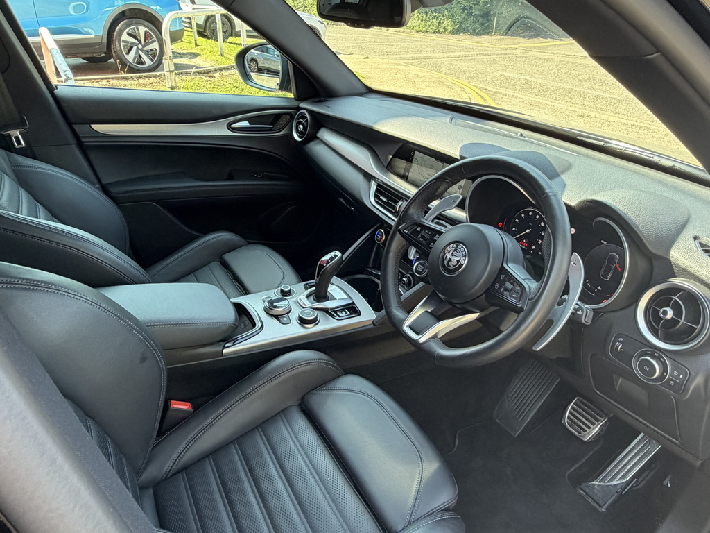 Alfa Romeo Stelvio 2.0T Veloce Q4 Awd Euro 6 Ss Black #19