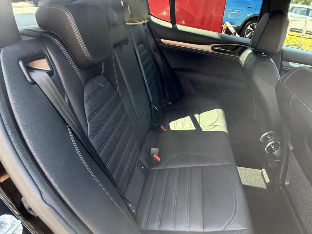Alfa Romeo Stelvio 2.0T Veloce Q4 Awd Euro 6 Ss Black #18