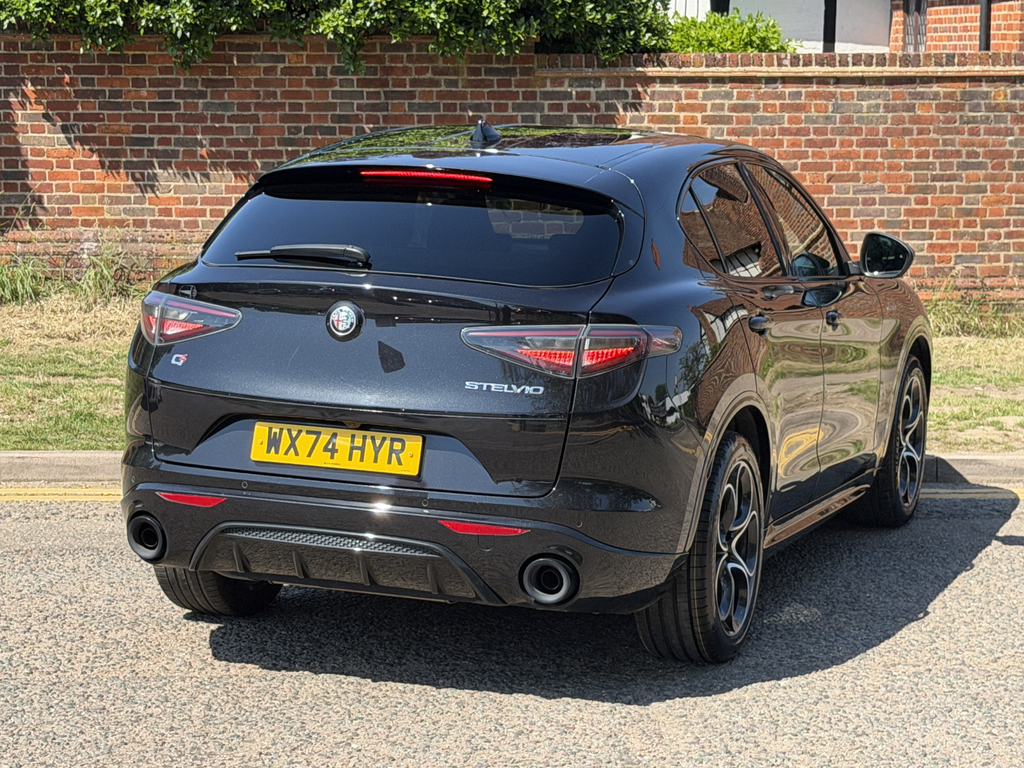 Alfa Romeo Stelvio 2.0T Veloce Q4 Awd Euro 6 Ss Black #8