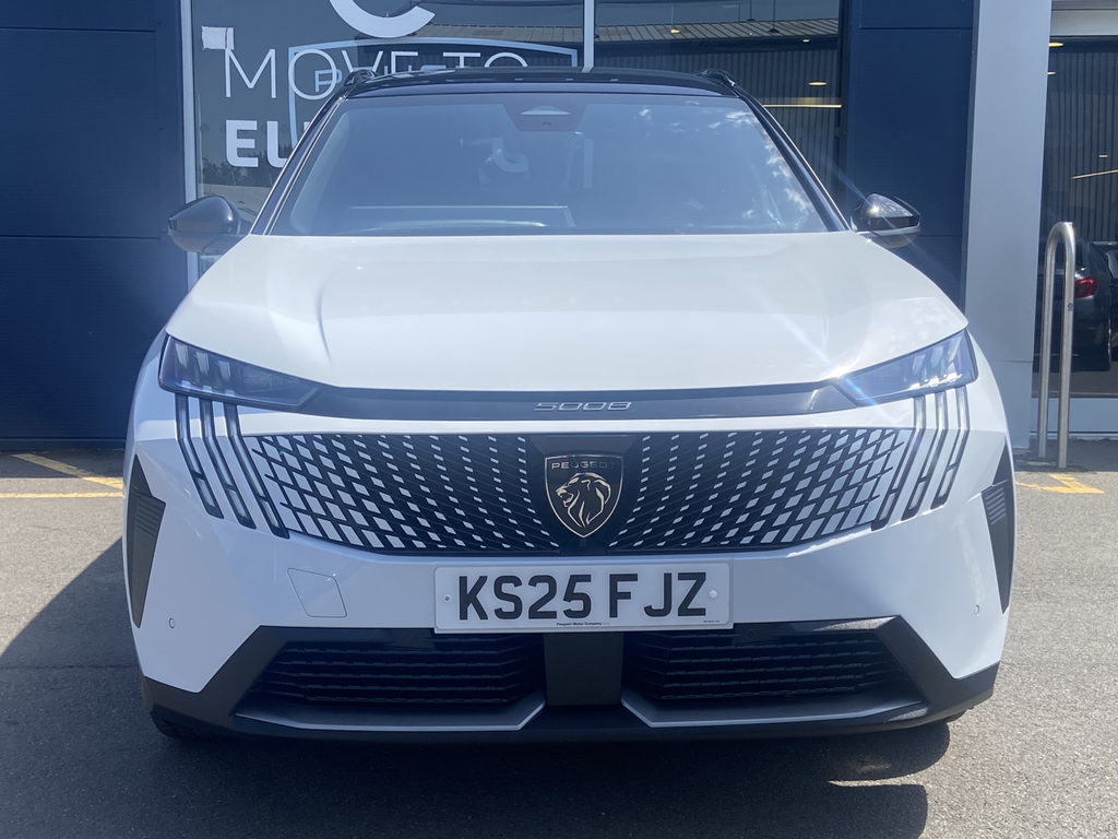 Peugeot 5008 1.2 Hybrid 136 Gt E-dsc6 White #2