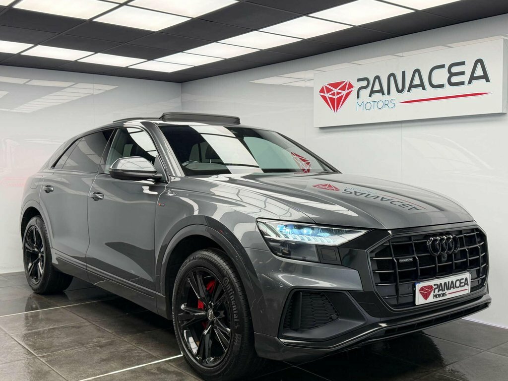 Audi Q8 3L S Line Grey