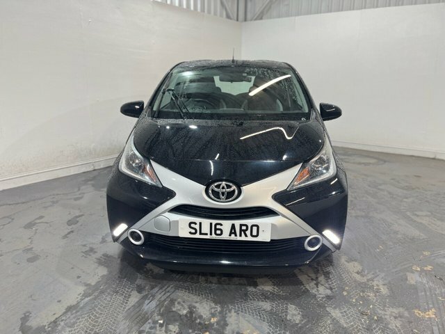Toyota Aygo 1.0 Vvt-i X-play Hatchback Euro SL16ARO Black #2