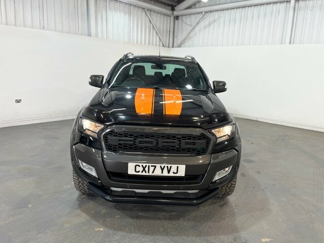 Ford Ranger 3.2 Tdci Wildtrak Pickup Double Cab Aut CX17YVJ Black #2