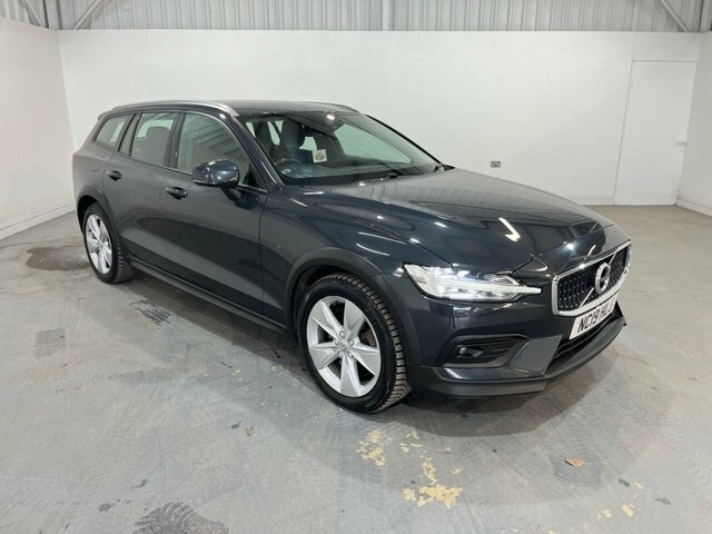 Volvo V60 Cross Country 2.0 D4 Plus Estate Awd Euro 6 Ss Grey