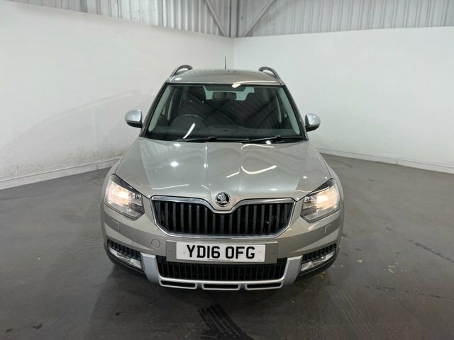 Skoda Yeti 1.2 Tsi Se Outdoor Dsg Euro 6 Ss 11 Beige #2