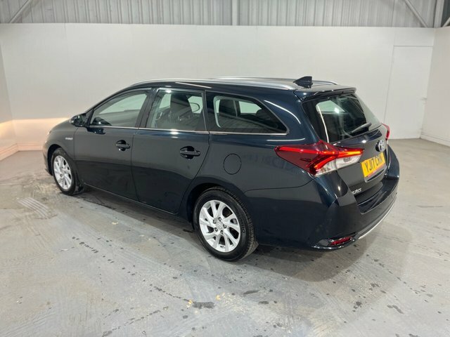 Toyota Auris 1.8 Vvt-h Business Edition Touring Sports Petr Grey #6