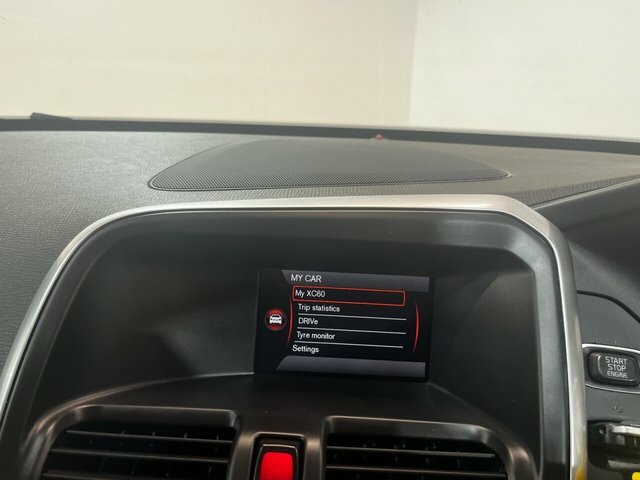 Volvo XC60 Blue #21