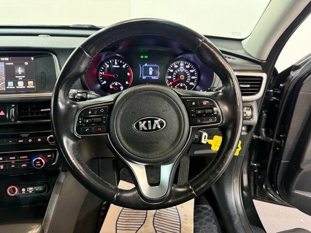 Kia Optima Phev 154 Bhp Black #13