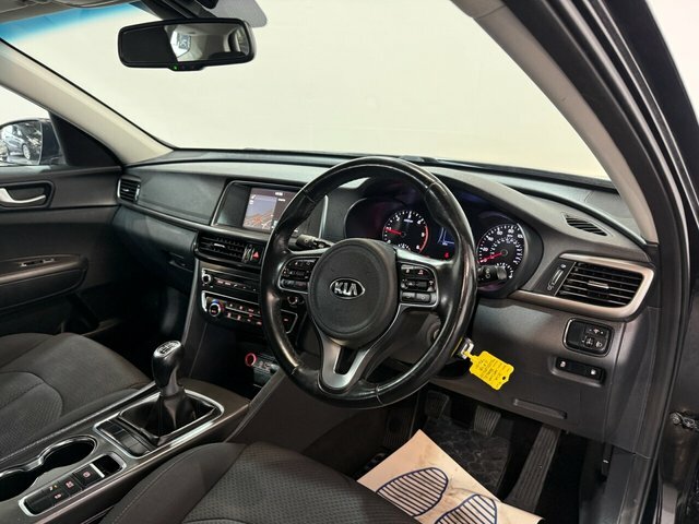 Kia Optima Phev 154 Bhp Black #12