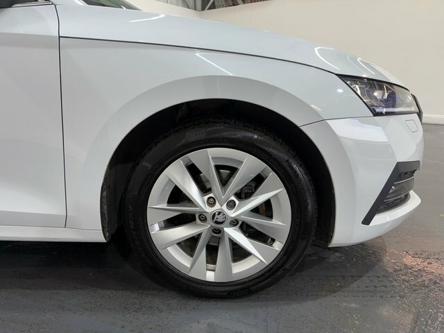 Skoda Octavia 2.0 Tdi Se L Hatchback Euro 6 S White #5