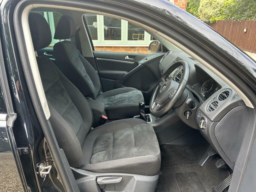 Volkswagen Tiguan 2.0 Tdi Bluemotion Tech Black #19